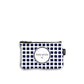 Devant de la pochette en coton de 10 centimètres par 15 centimètres. Le motif de la pochette représente des carrés bleus marine. On peut imprimer sa photo au centre d'une marie louise bleu marine et noire. Pochette avec un zip noir et un curseur couleur bronze.